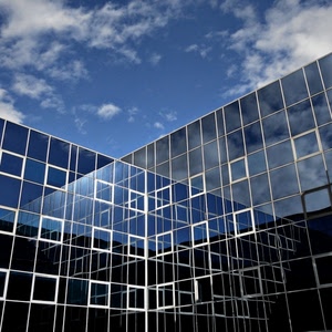 cielo, finestre, nuvole, palazzo, vetri, quadrati, blu, vetro, riflessi, specchi, geometrie, azzurro, riflesso