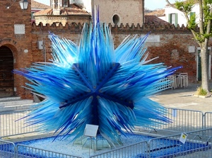 azzurro, blu, stella, scultura, vetro, transenne, monumento, opera, albero