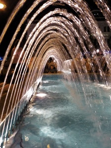 acqua, fontana, zampilli, archi, luci, prospettiva, spruzzi, notturno