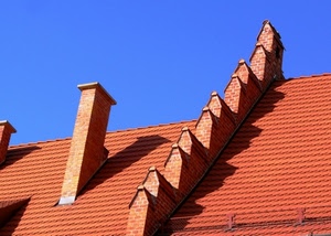 tetto, tegole, cielo, comignoli, camini, rosso, ombra, azzurro