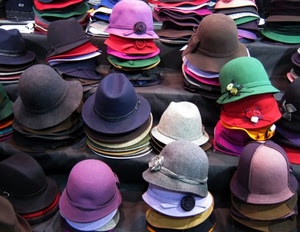 cappelli, colori, verde, nastri, viola, blu, nastro, mercato, bancarella, rosso, rosa, vendita