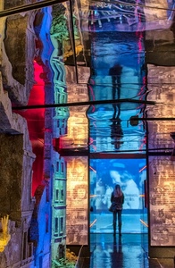 donna, colori, riflessi, riflesso, blu, finestre, azzurro, rosso, multicolore, astratto