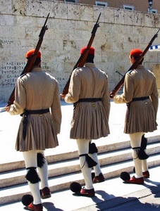 fucili, tre, grecia, soldati, guardie, bianco, scalini, rosso, divisa, greci